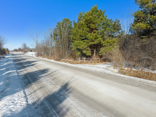 $120,000 | 8110 Calkins Road, Flint, MI 48532