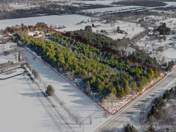 $120,000 | 8110 Calkins Road, Flint, MI 48532