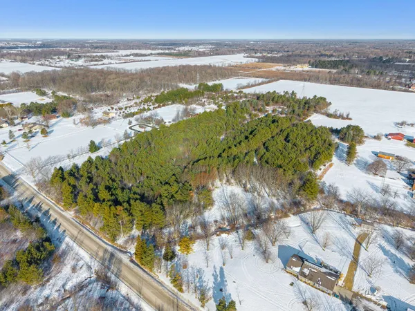 $120,000 | 8110 Calkins Road, Flint, MI 48532