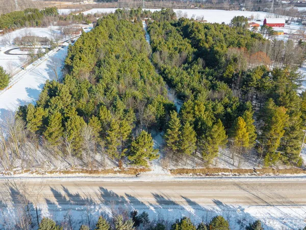 $120,000 | 8110 Calkins Road, Flint, MI 48532