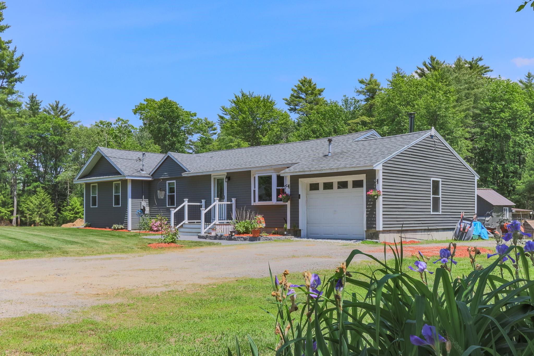 201 Slip Road Greenfield, NH 03047 - Photo 3 of 54