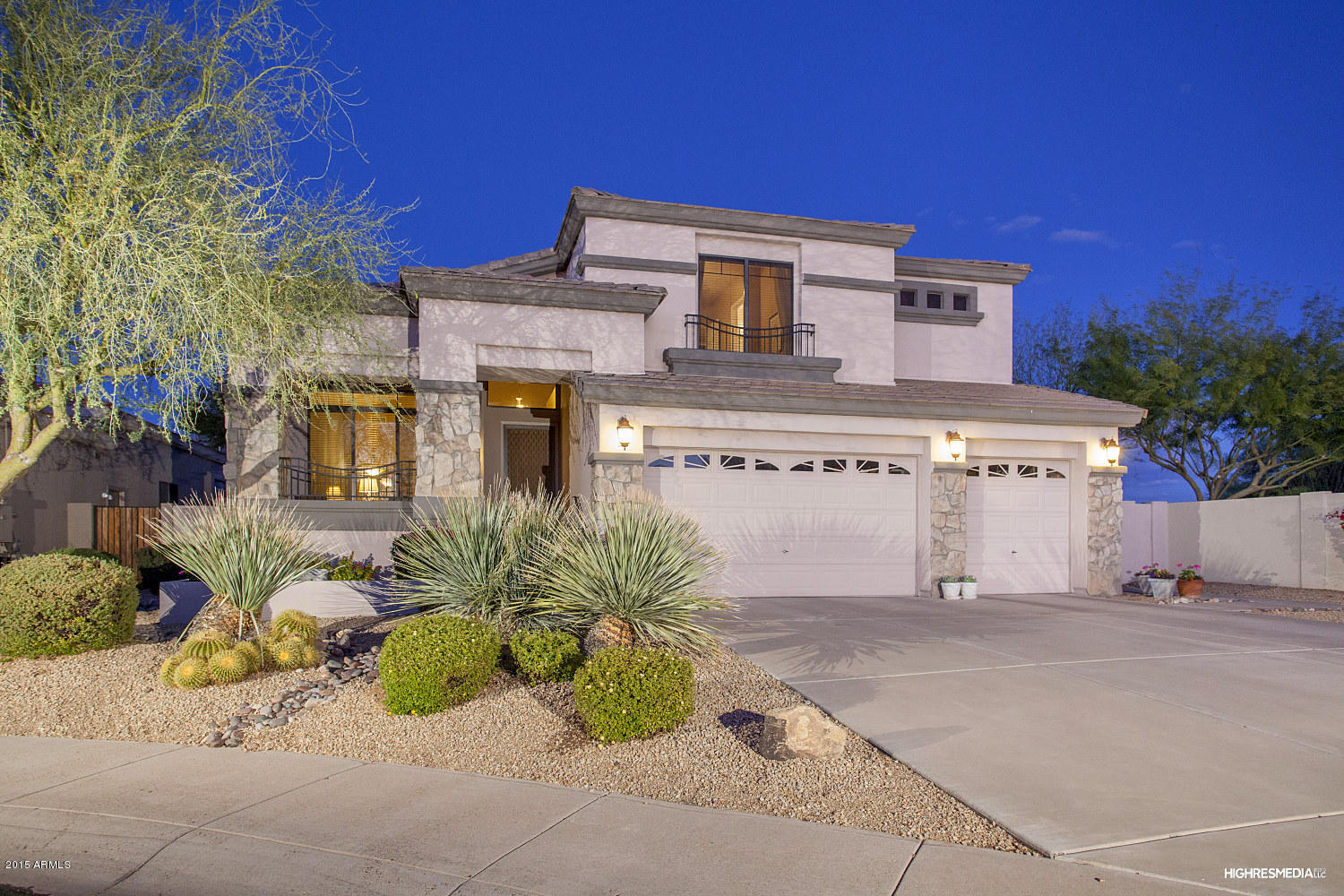 5228 East Hashknife Road Phoenix, AZ 85054 - Photo 1 of 26 HRM3908_web