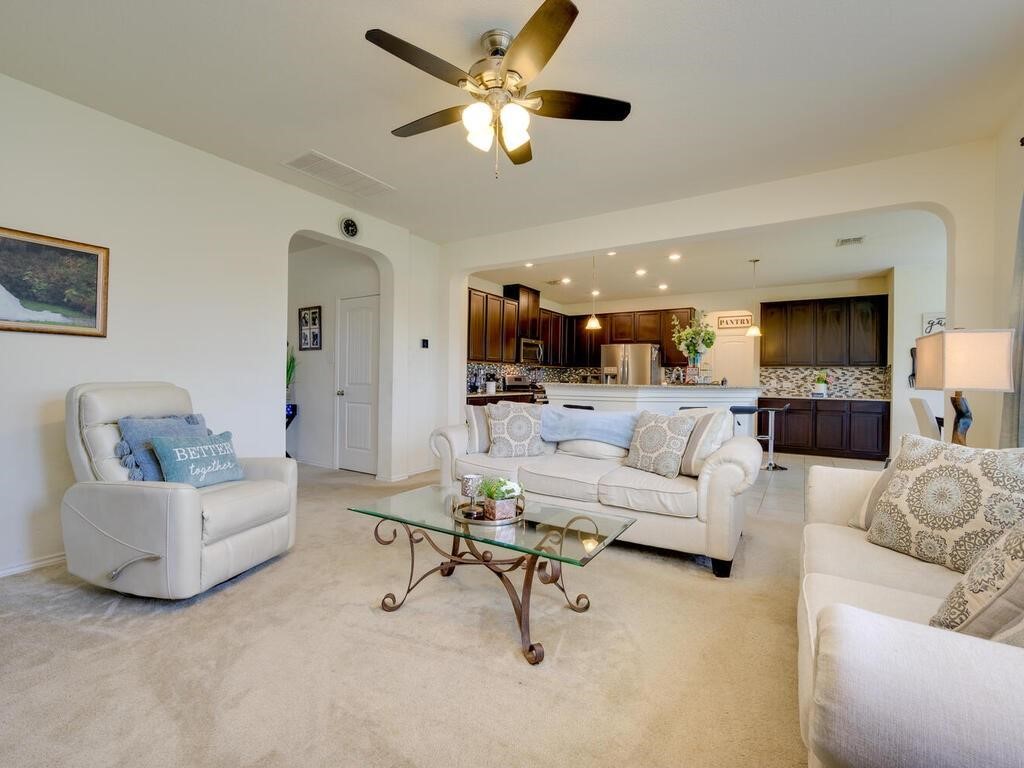 1304 Decatur Court Leander, TX 78641 - Photo 10 of 39 Gallery Image 10