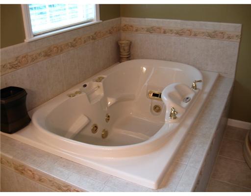 87 Burlingame Road Smithfield, RI 02917 - Photo 9 of 12 Master Bath/Spa.