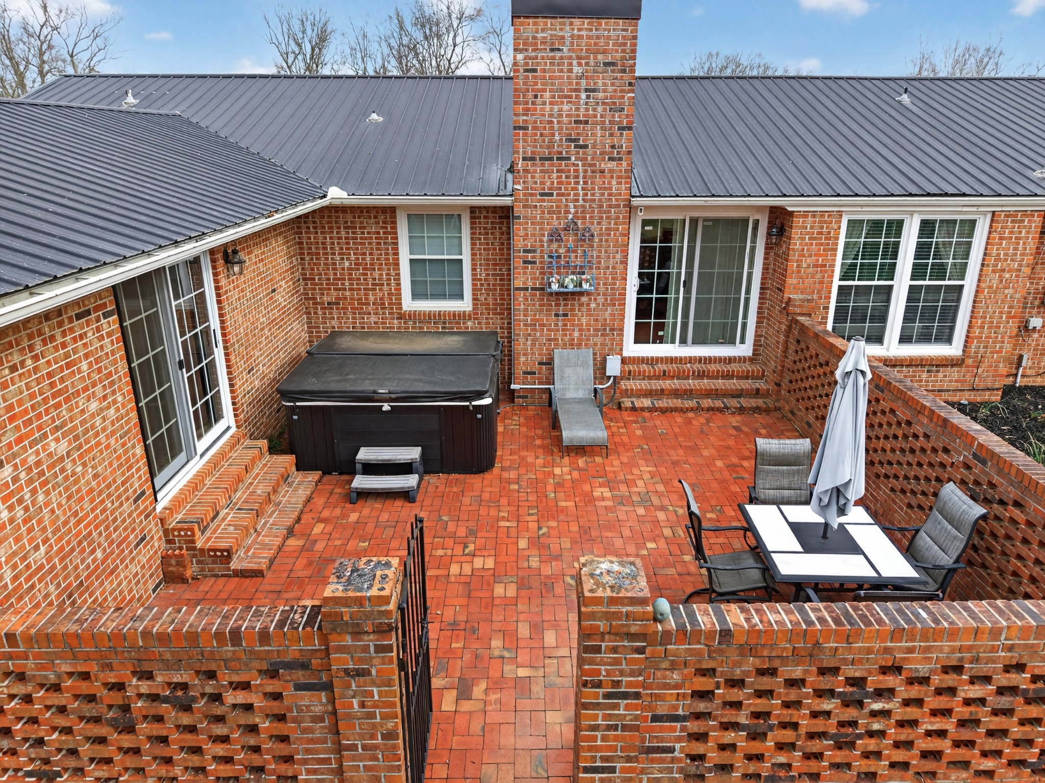 5 Camper Creek Road Fayetteville, TN 37334 - Photo 42 of 51 a backyard of a house with seating space