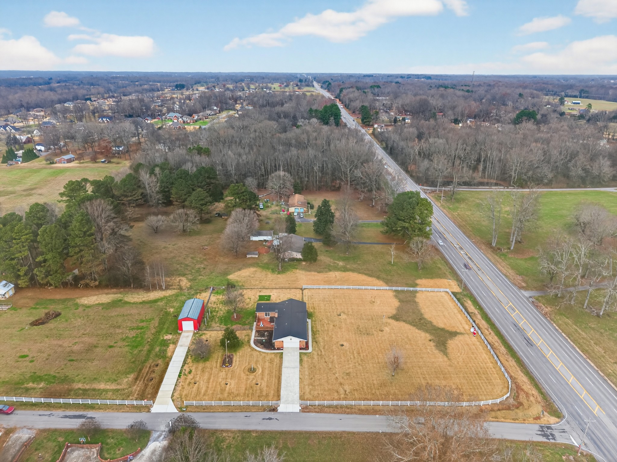 5 Camper Creek Road Fayetteville, TN 37334 - Photo 48 of 51 an aerial view of residential houses with outdoor space