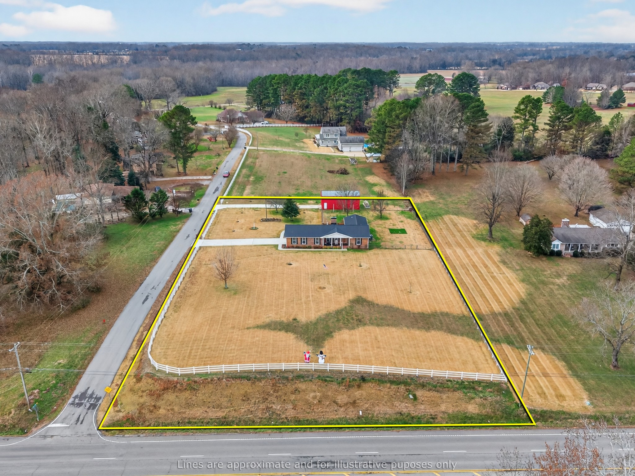 5 Camper Creek Road Fayetteville, TN 37334 - Photo 7 of 51 a view of swimming pool with a yard