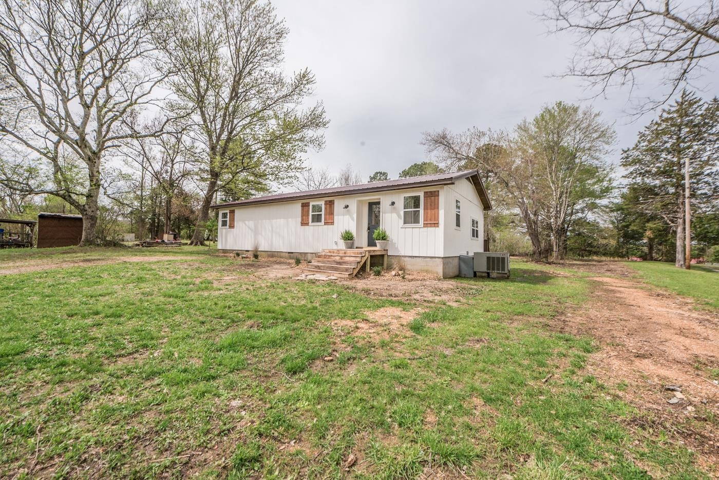 822 Marshall Town Road Parsons, TN 38363 - Photo 16 of 23 Photo 16