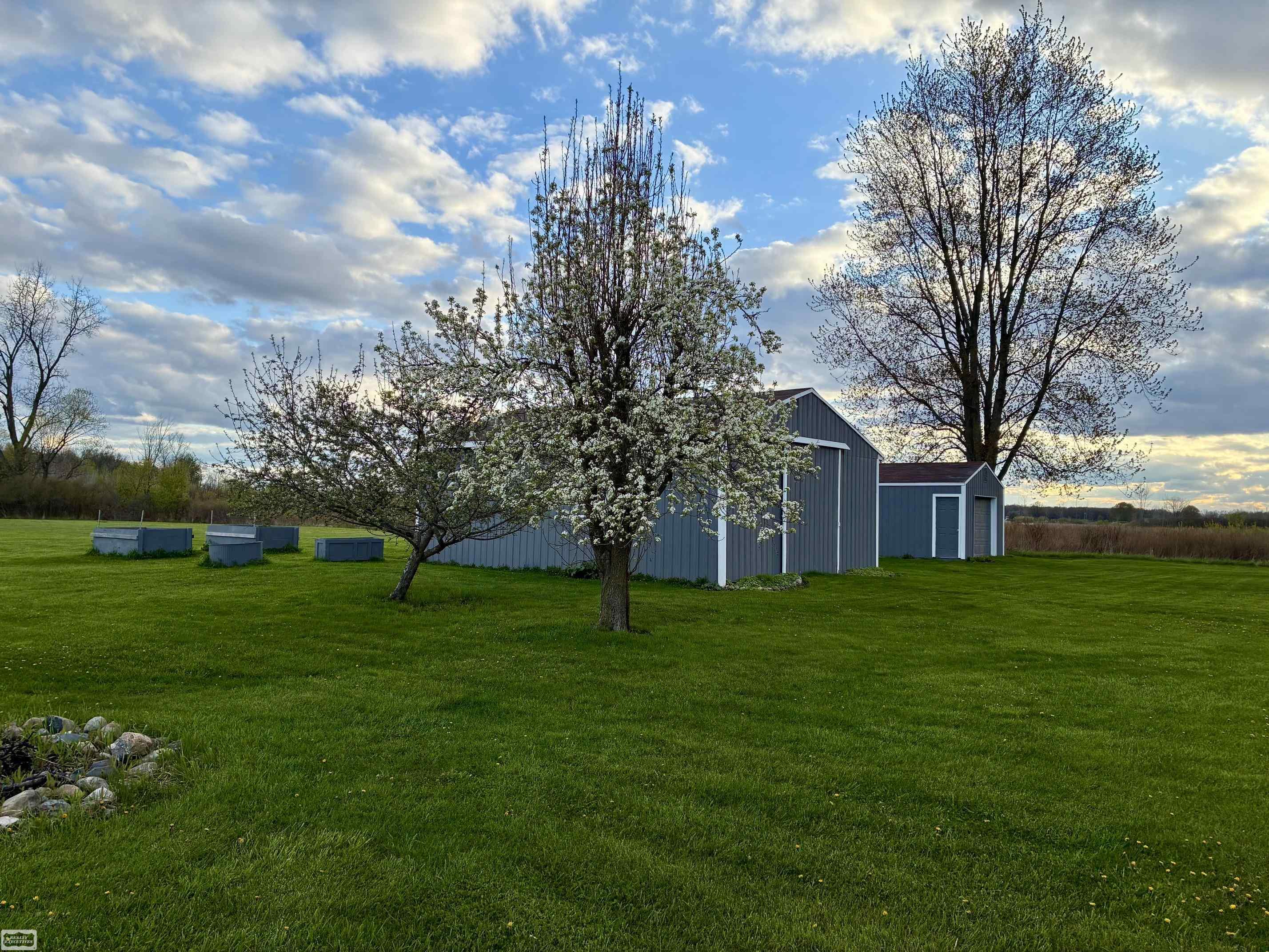 15687 Norman Road Yale, MI 48097 - Photo 3 of 68