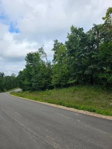 $200,000 | Ten Anjonabe Court Southeast, Bemidji, MN 56601