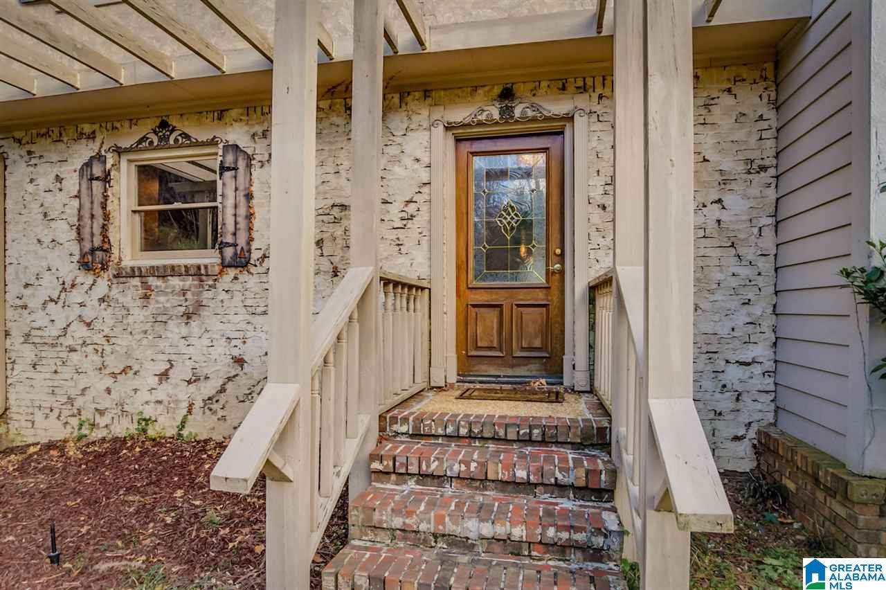 601 Old Rocky Ridge Lane Birmingham, AL 35216 - Photo 2 of 31