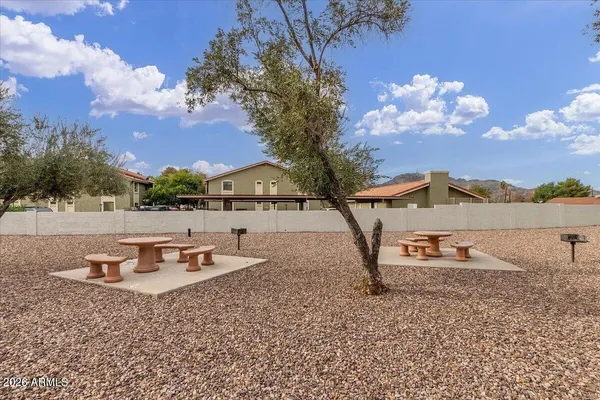 $999 | 1346 East Mountain View Road, Unit 209, Phoenix, AZ 85020
