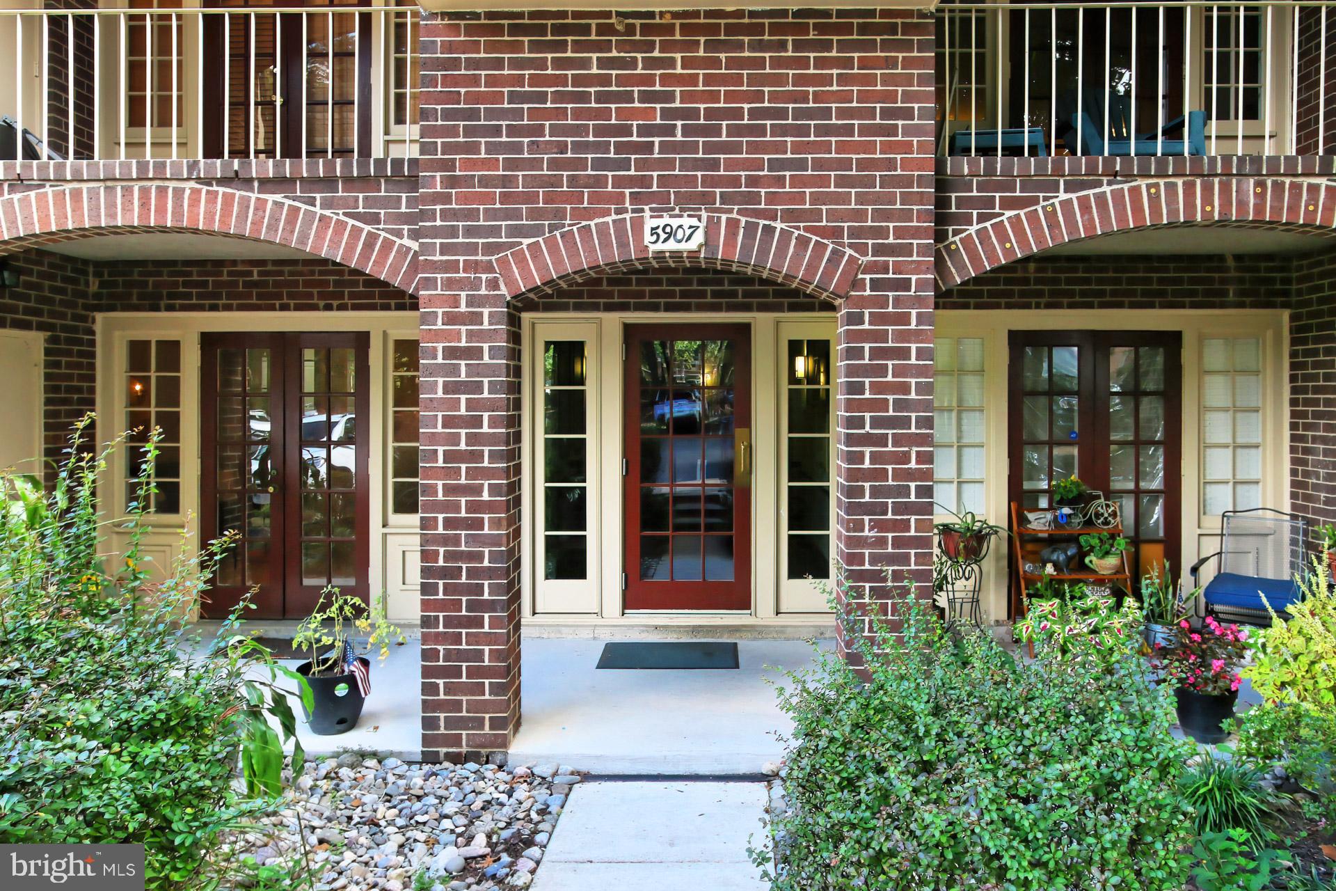 5907 Noblestown Road Springfield, VA 22152 - Photo 2 of 25 Front entrance