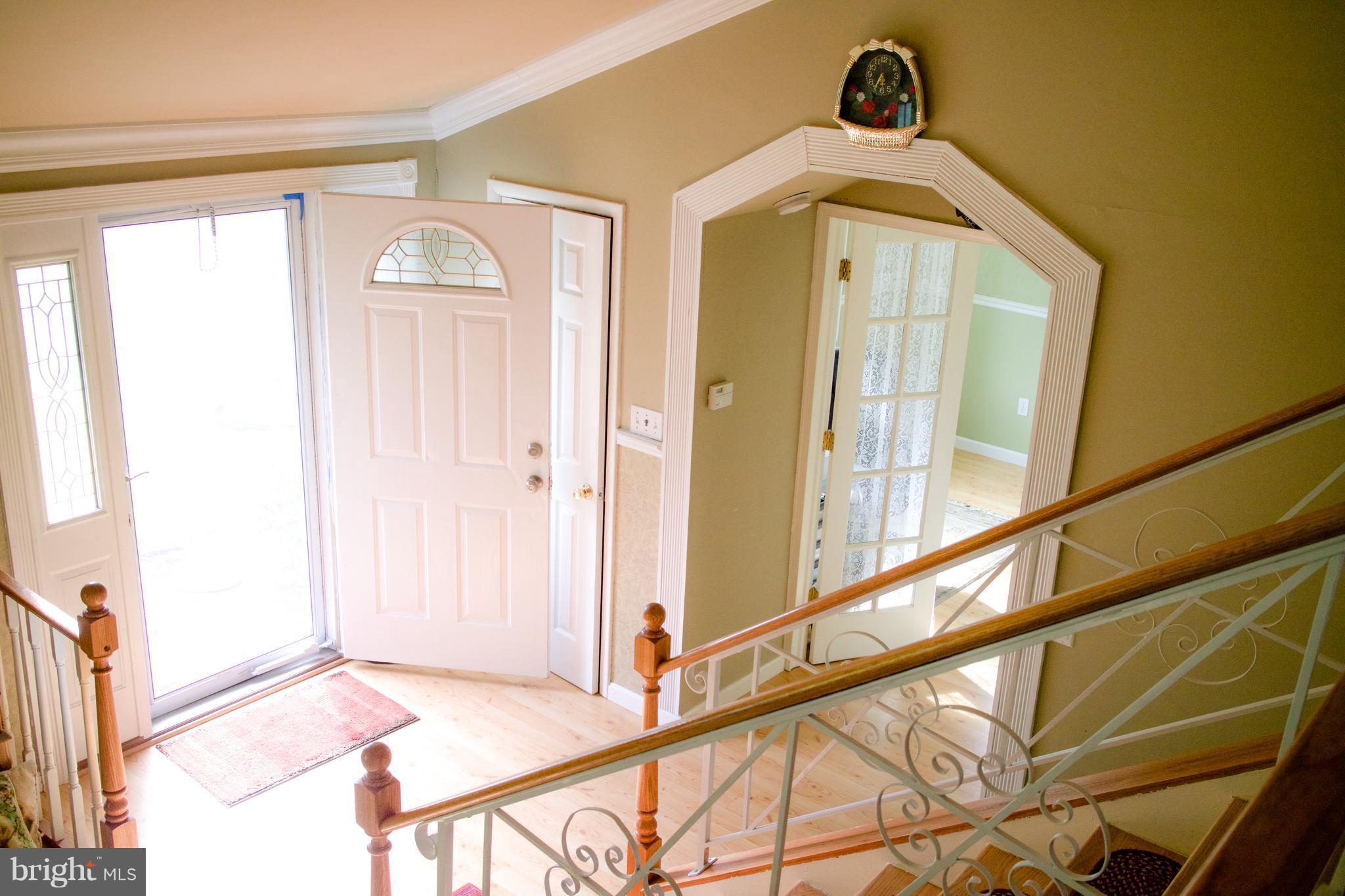 13201 Bluhill Road Silver Spring, MD 20906 - Photo 7 of 23 Foyer