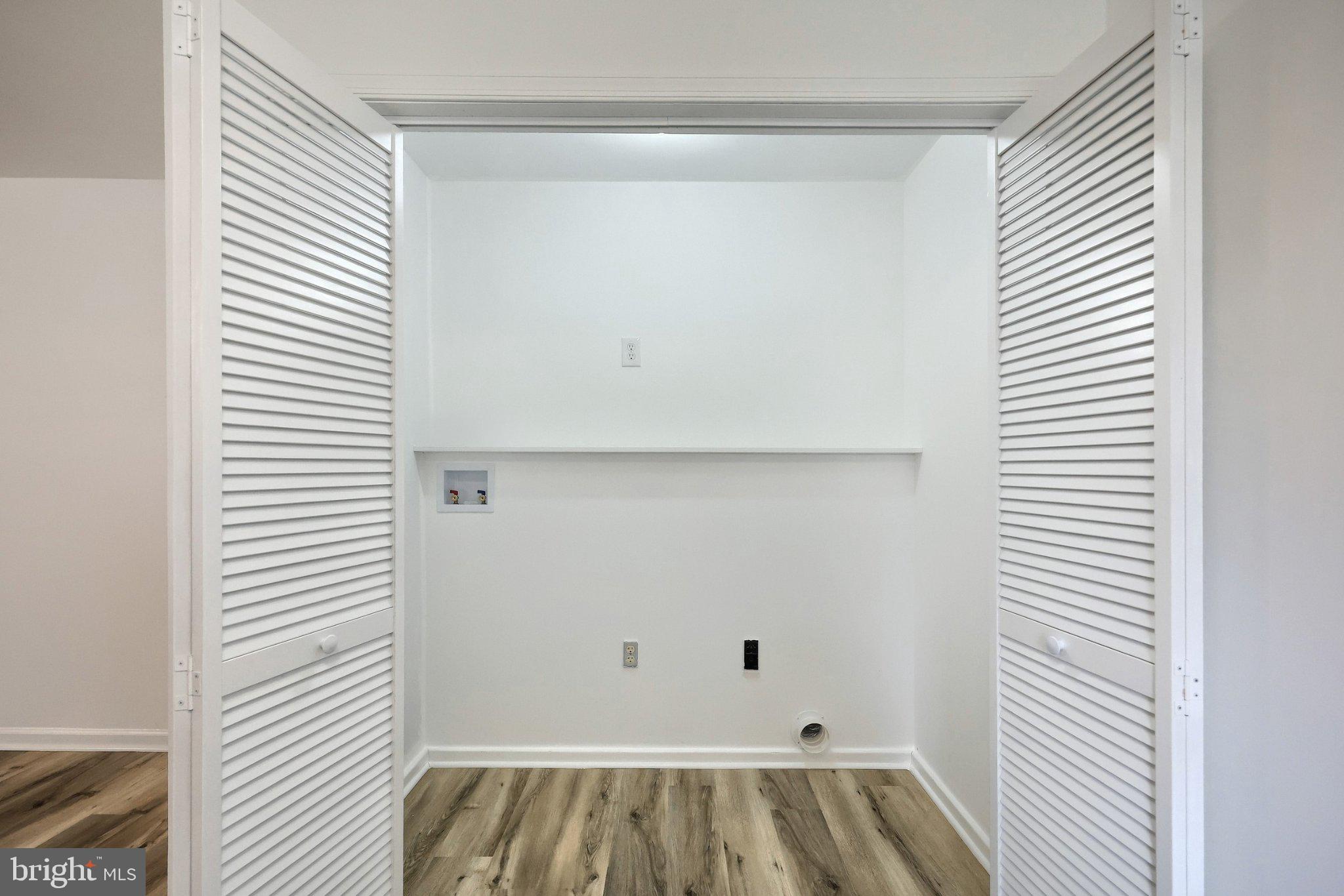 241 Clearview Road Hanover, PA 17331 - Photo 19 of 38 Spacious closet with modern design.