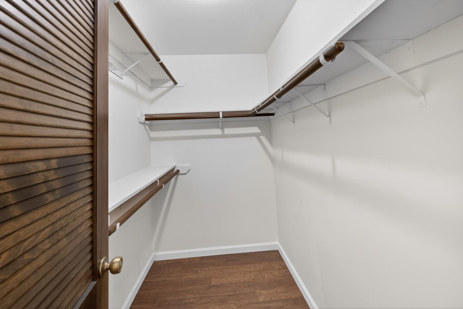 1338 Hunn Road, Unit 26 Yuba City, CA 95993 - Photo 32 of 58 Primary Suite Walk In Closet