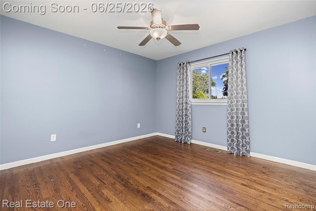 12235 Brougham Drive Sterling Heights, MI 48312 - Photo 23 of 52