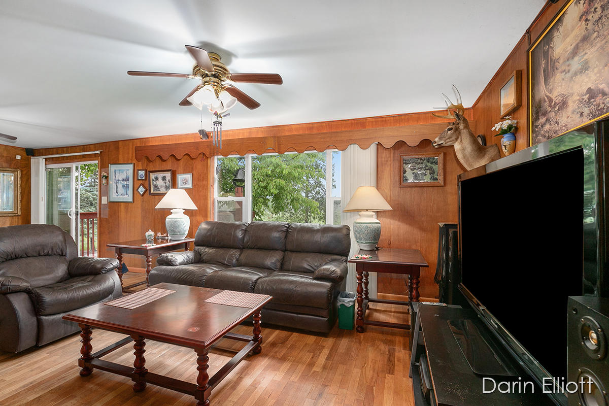 10664 Allchin Road Fenwick, MI 48834 - Photo 11 of 70 IMG_1005