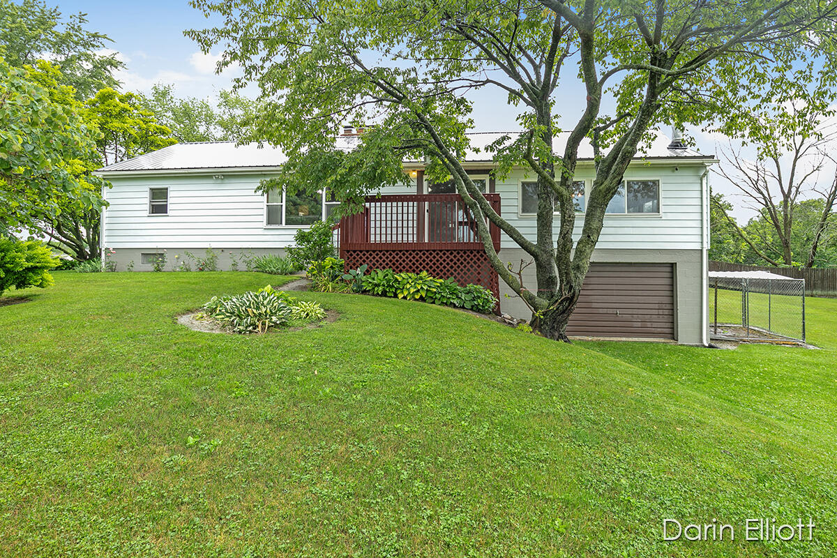 10664 Allchin Road Fenwick, MI 48834 - Photo 2 of 70 IMG_1000