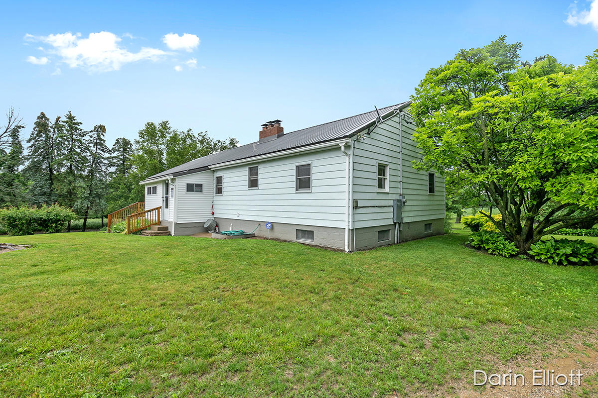 10664 Allchin Road Fenwick, MI 48834 - Photo 36 of 70 IMG_1030