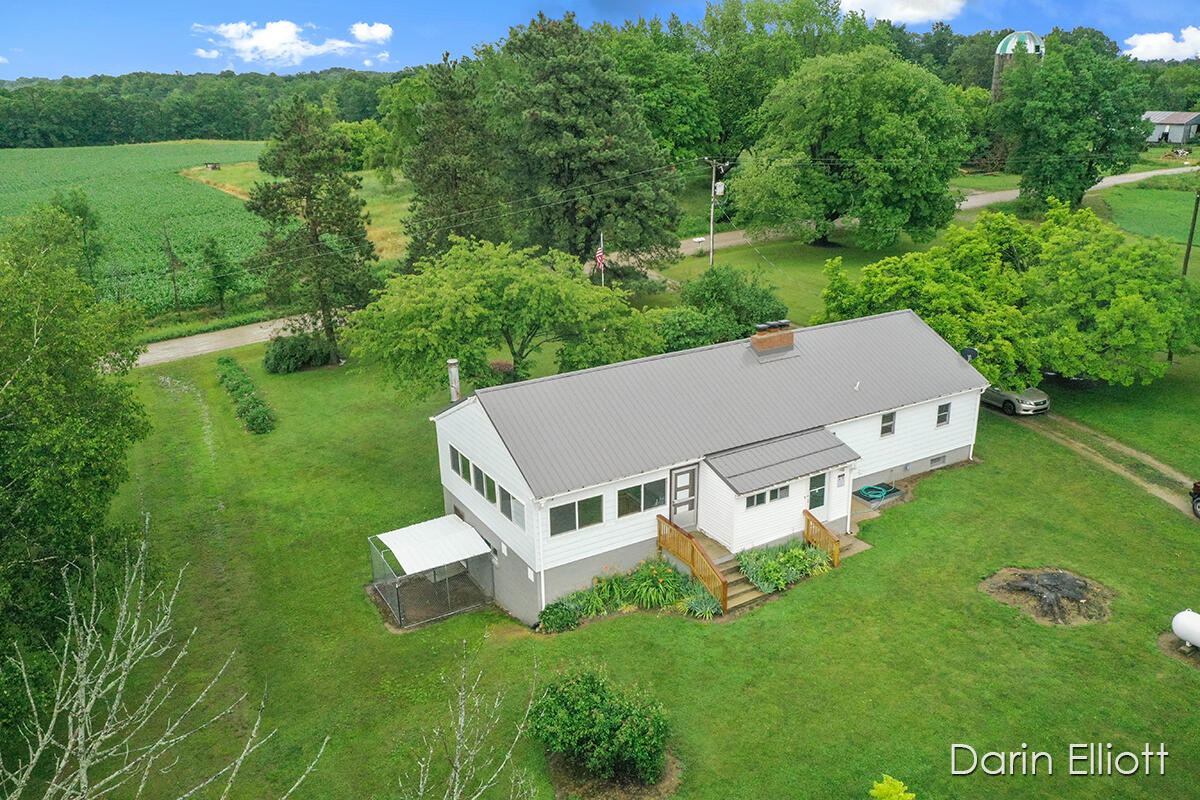 10664 Allchin Road Fenwick, MI 48834 - Photo 48 of 70 IMG_1042