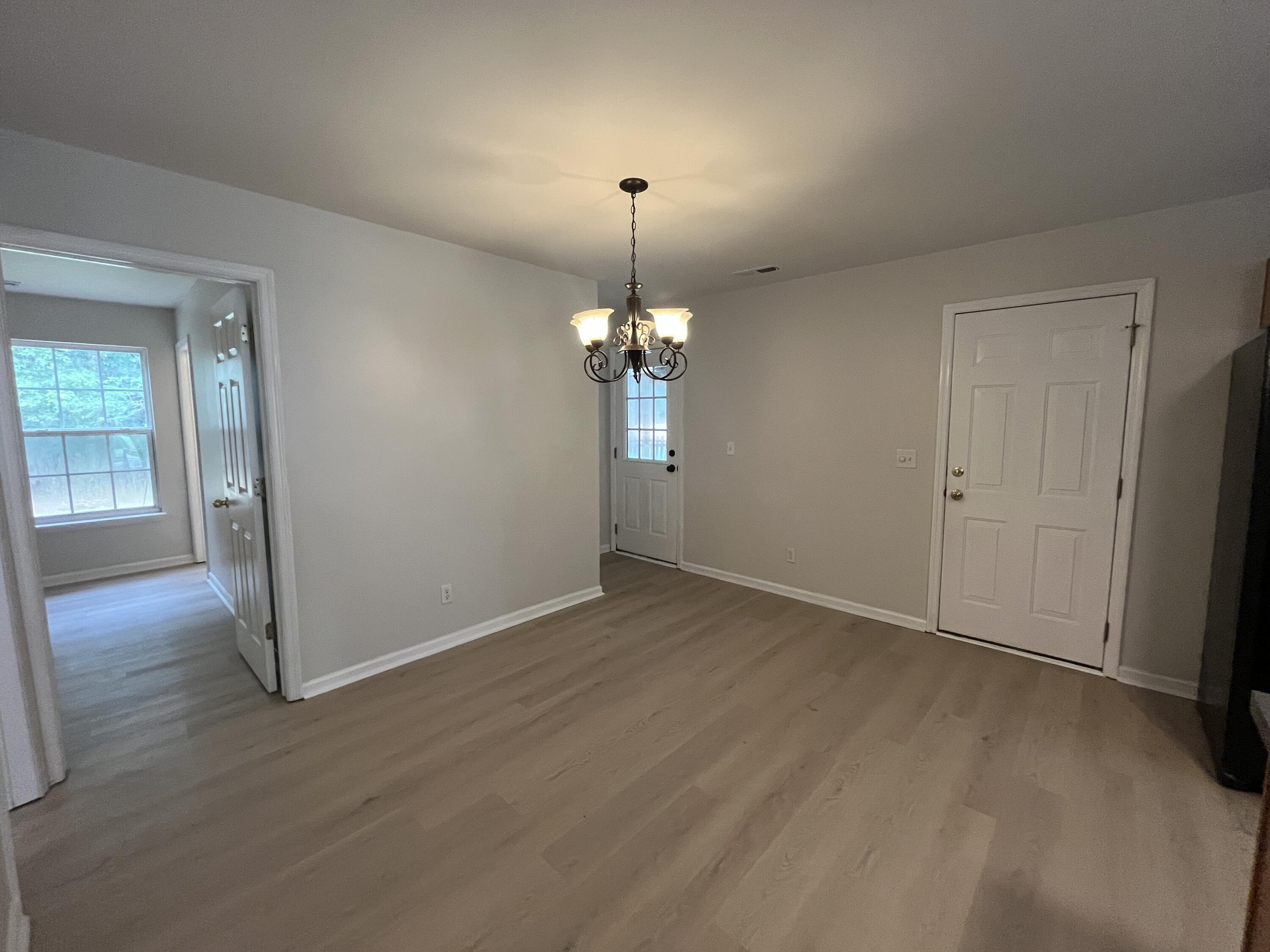 4840 Oak Leaf Road Summerville, SC 29485 - Photo 19 of 38 Large Dining Area