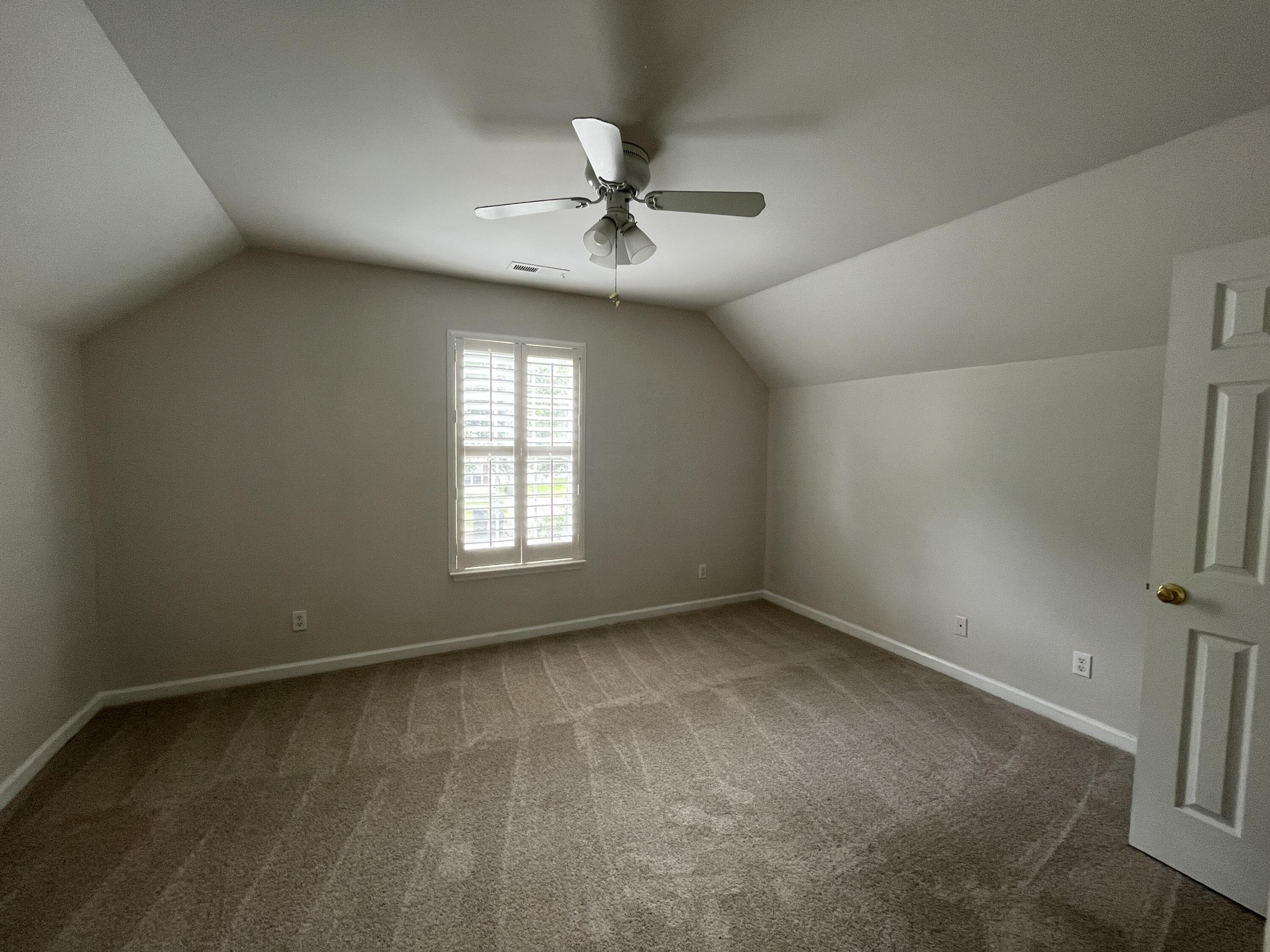 4840 Oak Leaf Road Summerville, SC 29485 - Photo 26 of 38 3rd Bedroom