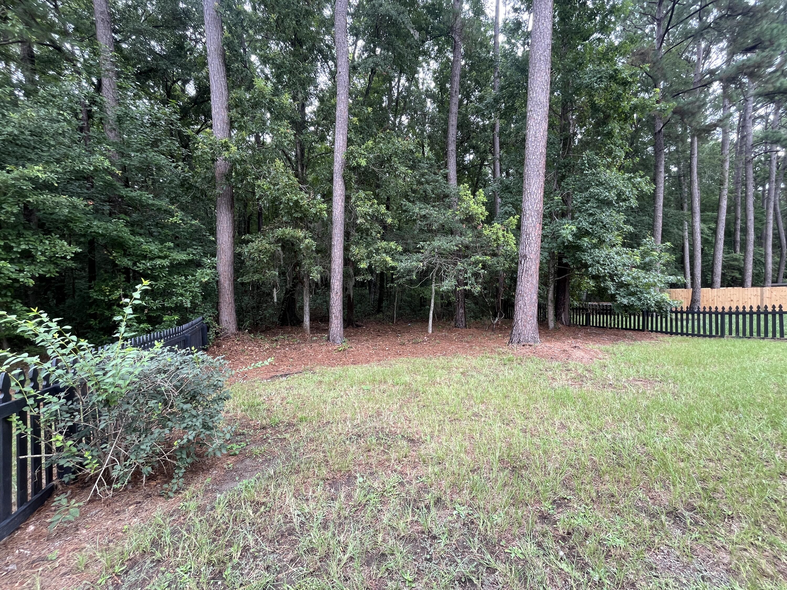 4840 Oak Leaf Road Summerville, SC 29485 - Photo 34 of 38 Quaint Picket Fence