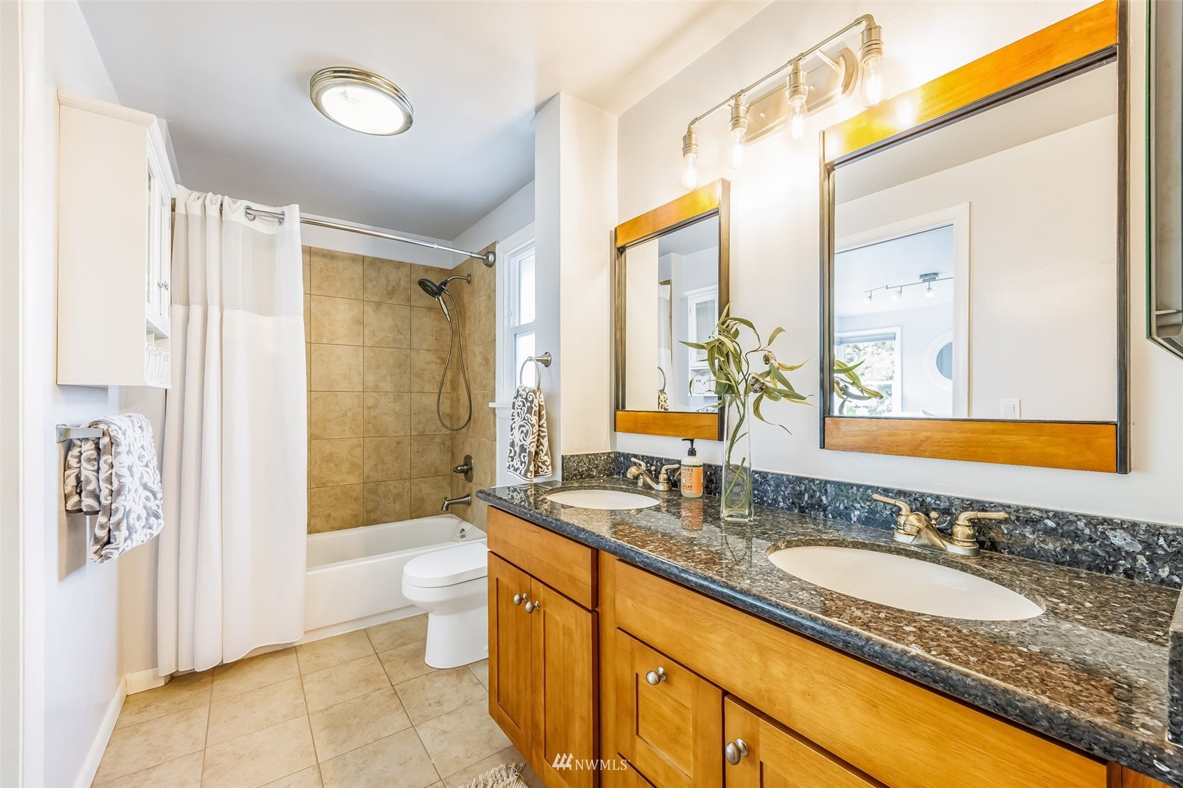 5138 South Ruggles Street Seattle, WA 98178 - Photo 19 of 40 Gallery Image 19