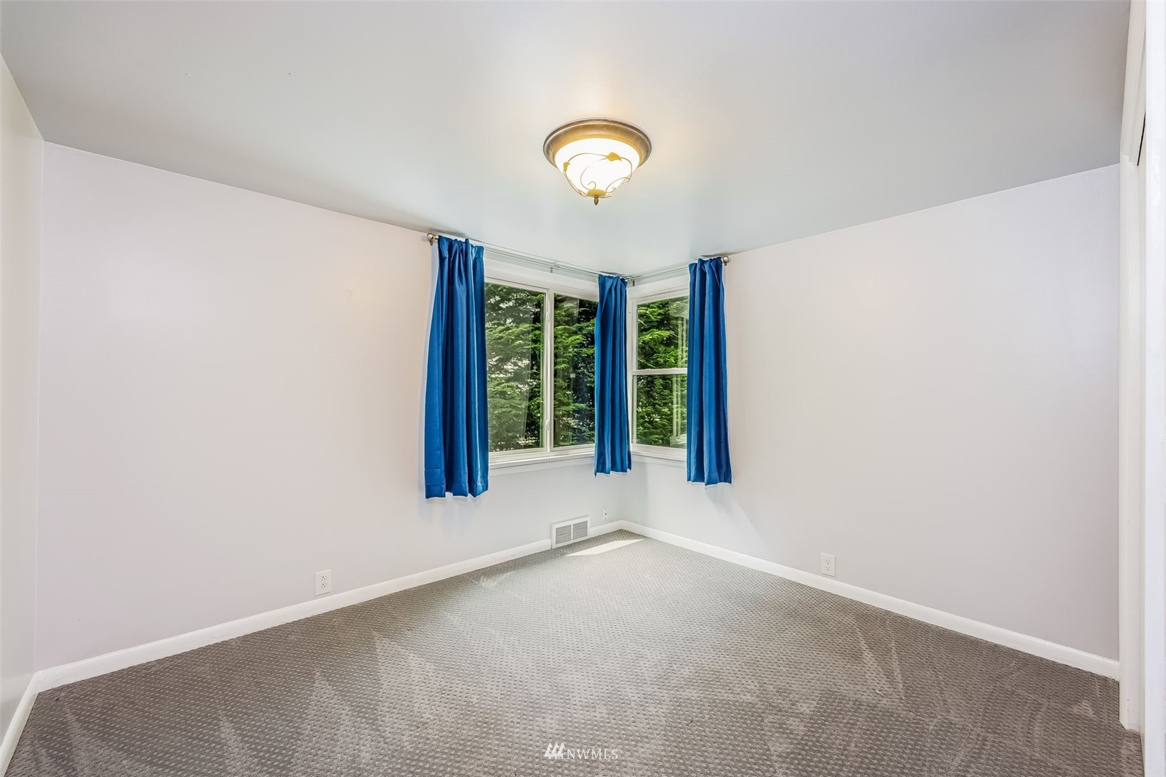 5138 South Ruggles Street Seattle, WA 98178 - Photo 22 of 40 Gallery Image 22