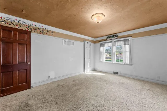 $199,000 | 3500 Blue Ridge Boulevard, Independence, MO 64052