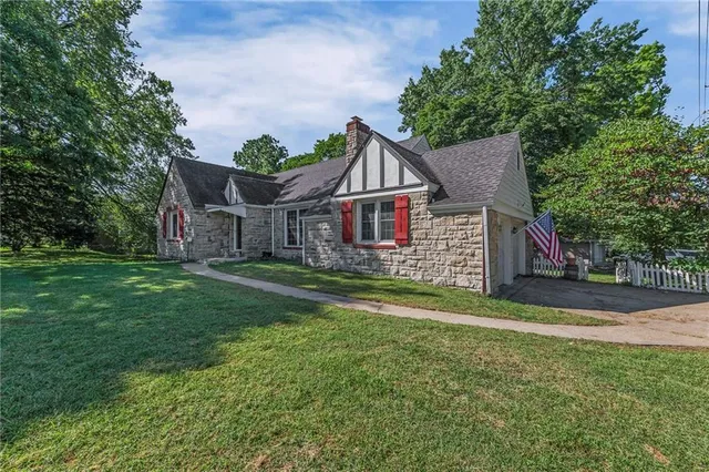 $199,000 | 3500 Blue Ridge Boulevard, Independence, MO 64052