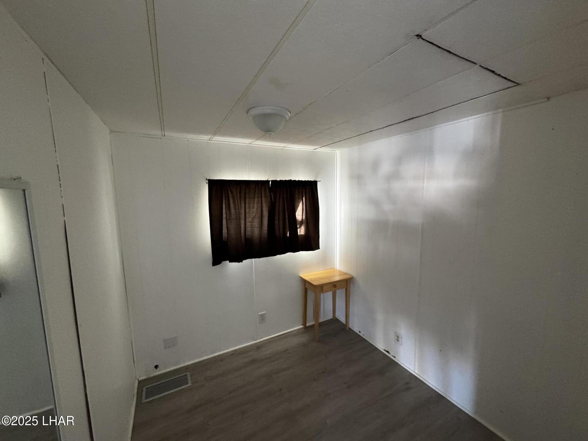 10186 Harbor View Road Parker, AZ 85344 - Photo 7 of 16 a view of an empty room