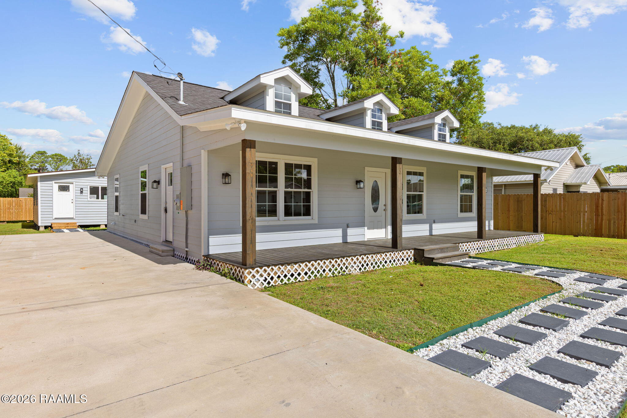 1212 Barbara Street Rayne, LA 70578 - Photo 2 of 24