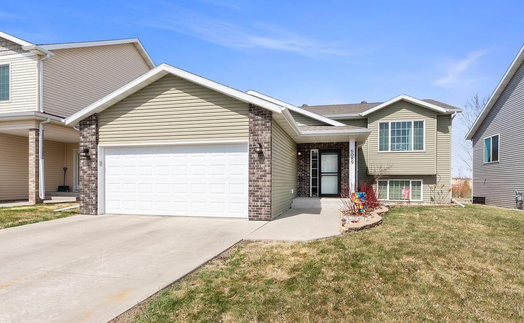 6089 55th Avenue South Fargo, ND 58104 - Photo 1 of 39