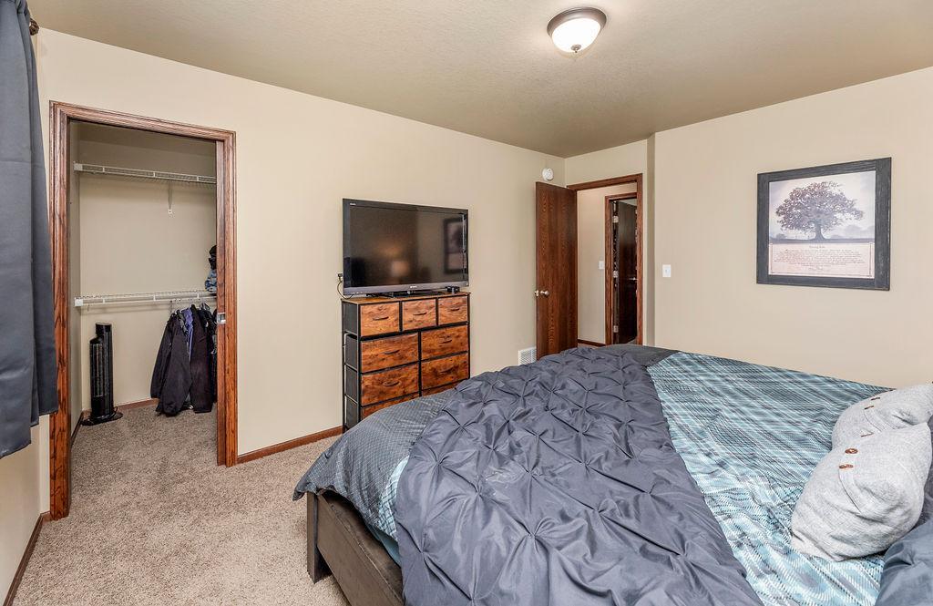 6089 55th Avenue South Fargo, ND 58104 - Photo 13 of 39