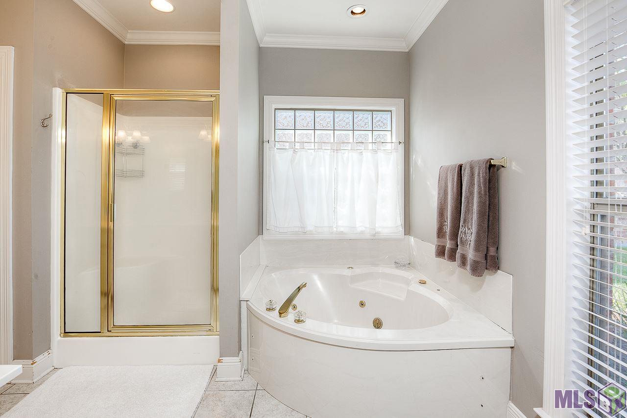 10552 Oakley Trace Drive Baton Rouge, LA 70809 - Photo 13 of 27