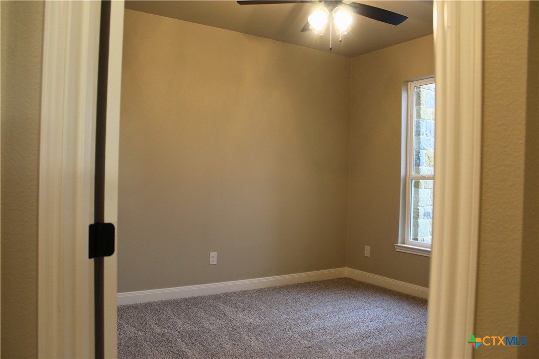 3824 Keller Road Temple, TX 76504 - Photo 20 of 22 an empty room with windows