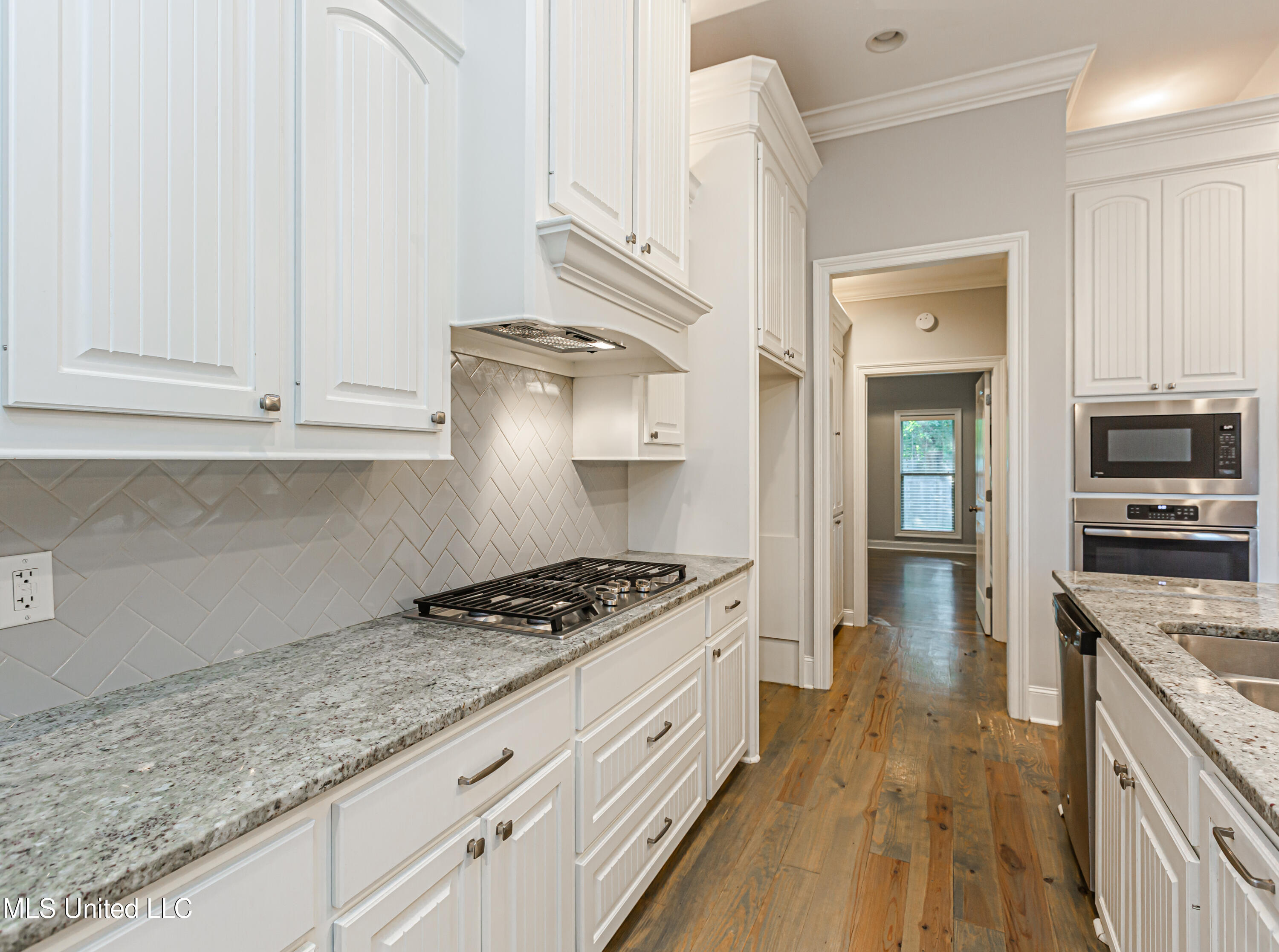 49 Waterstone Way Clinton, MS 39056 - Photo 32 of 43 V63A6409