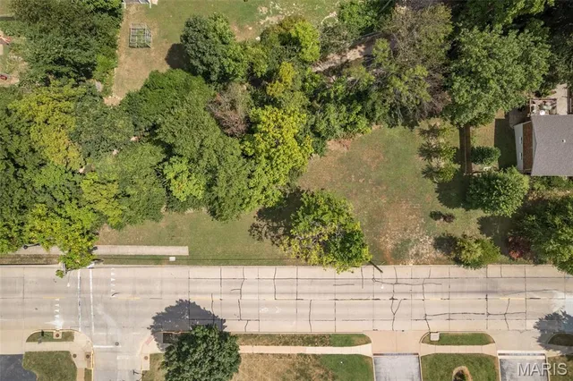 $175,000 | 7765 Weston Place, St. Louis, MO 63117