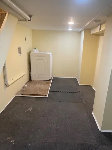 a view of a room with an empty space