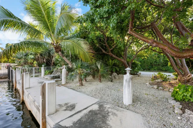 $1,325,000 | 99 Bruce Court, Marathon, FL 33050