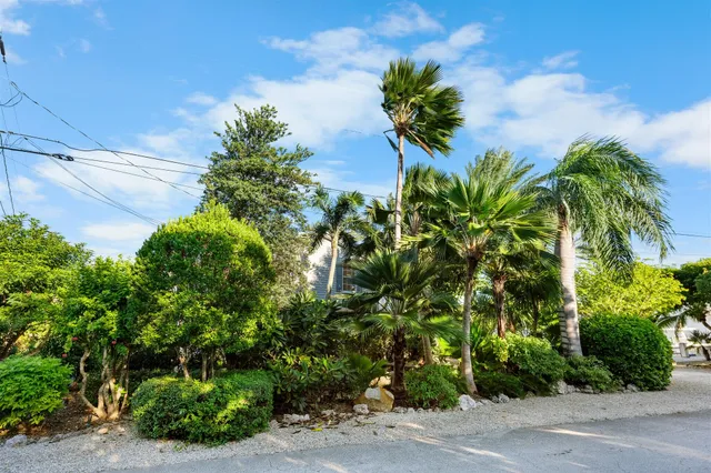 $1,325,000 | 99 Bruce Court, Marathon, FL 33050