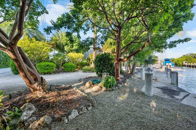 $1,325,000 | 99 Bruce Court, Marathon, FL 33050