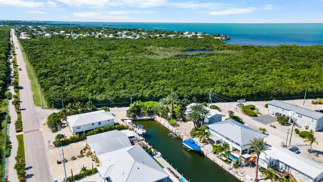 $1,325,000 | 99 Bruce Court, Marathon, FL 33050