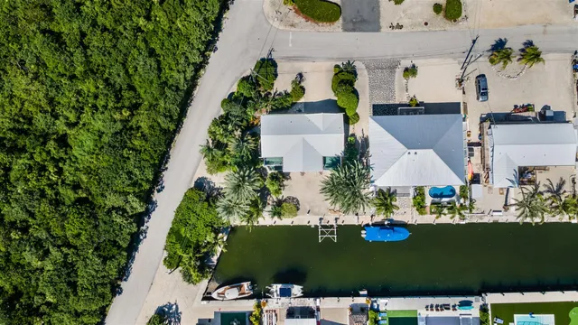 $1,325,000 | 99 Bruce Court, Marathon, FL 33050