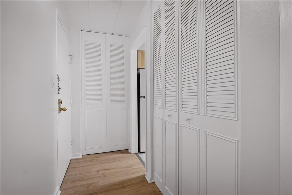 5 Bayard Road, Unit 418 Pittsburgh, PA 15213 - Photo 10 of 45 A bright, spacious entryway in a condo sets the tone for the rest of the home, immediately welcoming you with a sense of openness and style.