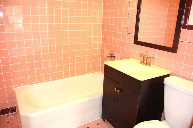 $2,850 | 511 Washington Street, Unit 3, Hoboken, NJ 07030