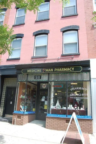 $2,850 | 511 Washington Street, Unit 3, Hoboken, NJ 07030