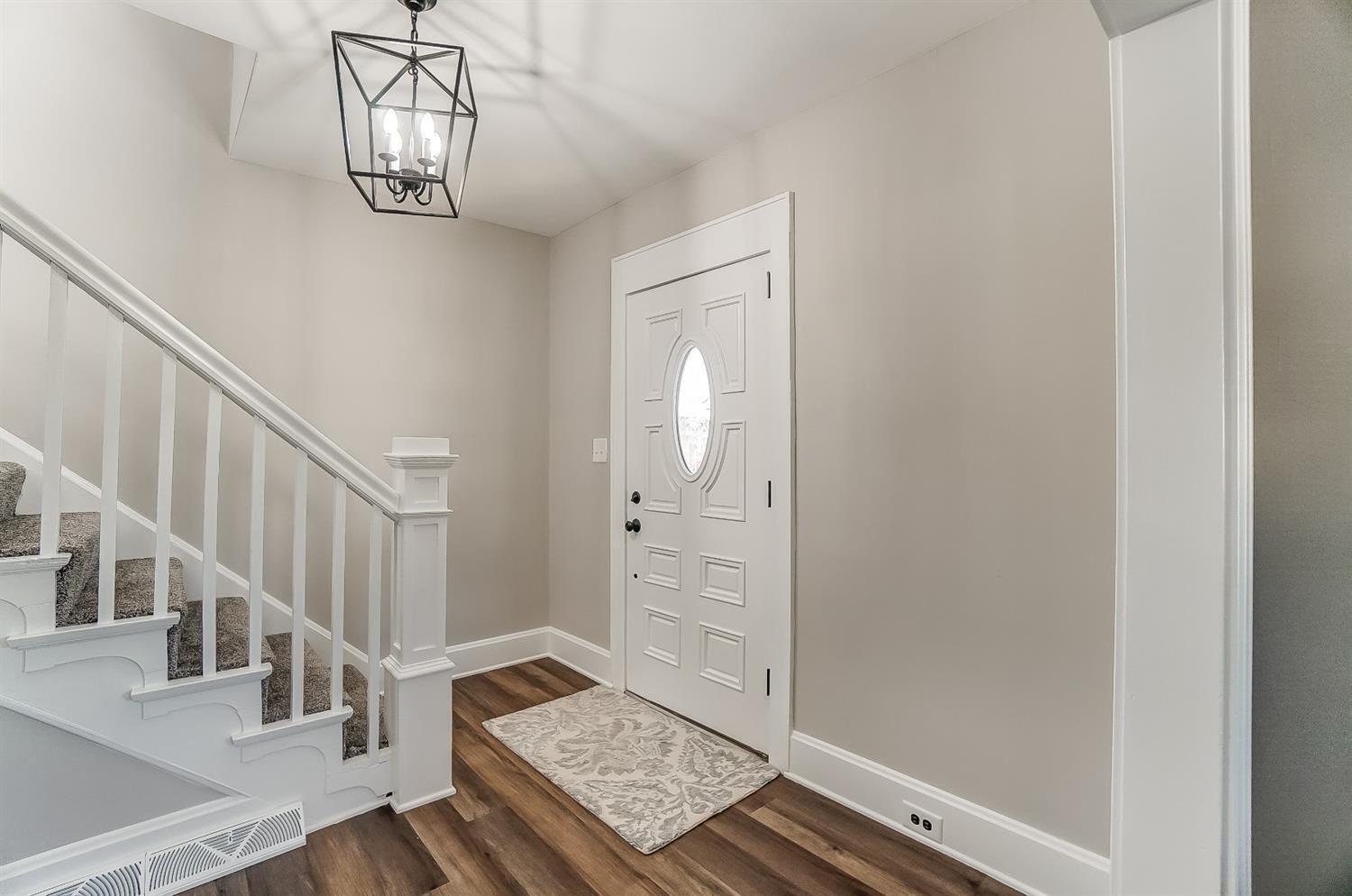 3712 Watterson Road Fairfax, OH 45227 - Photo 5 of 44 Gallery Image 5